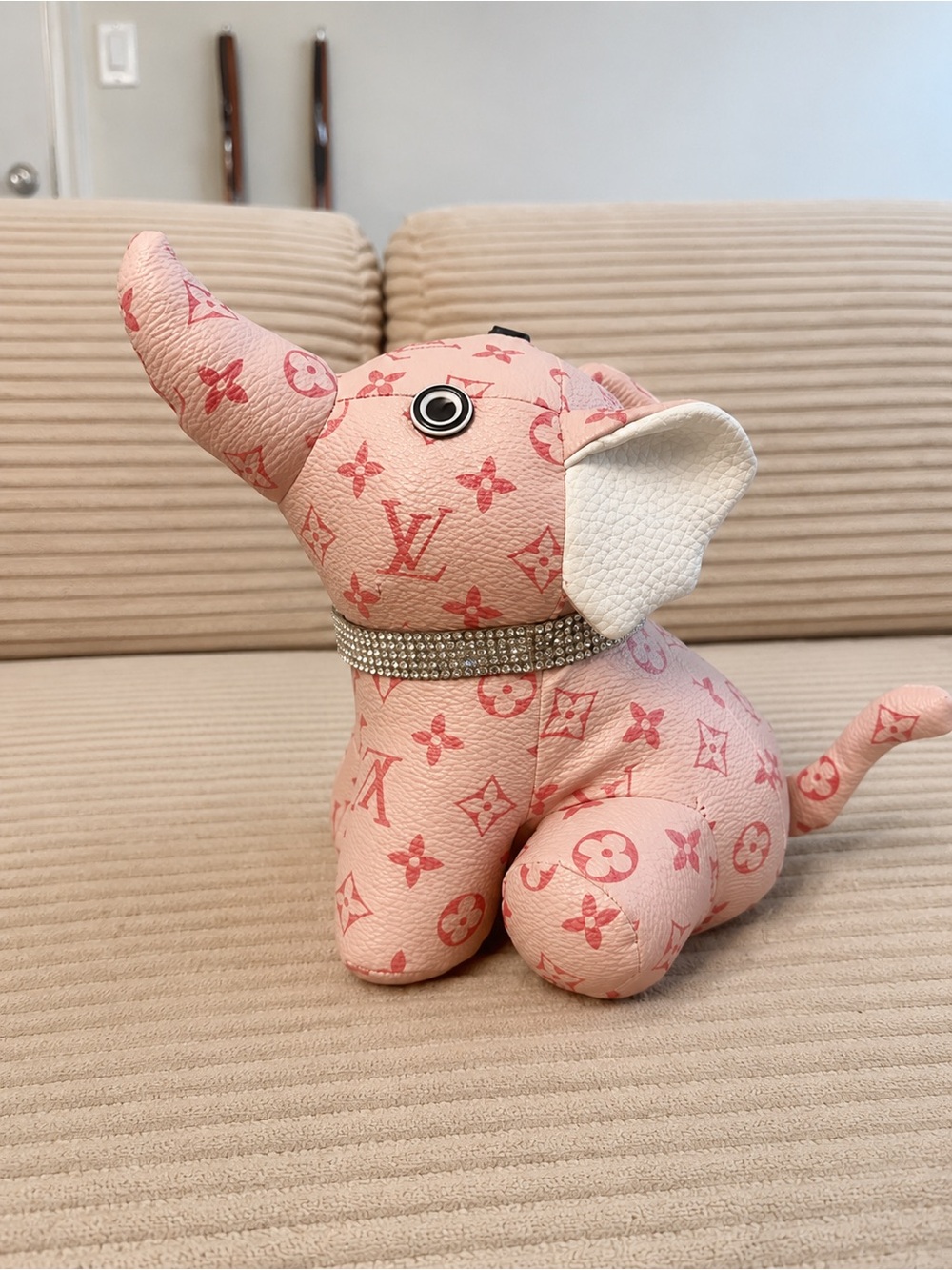 Pink Monogram Elephant Charm with Crystal Collar - Picture 2 of 6
